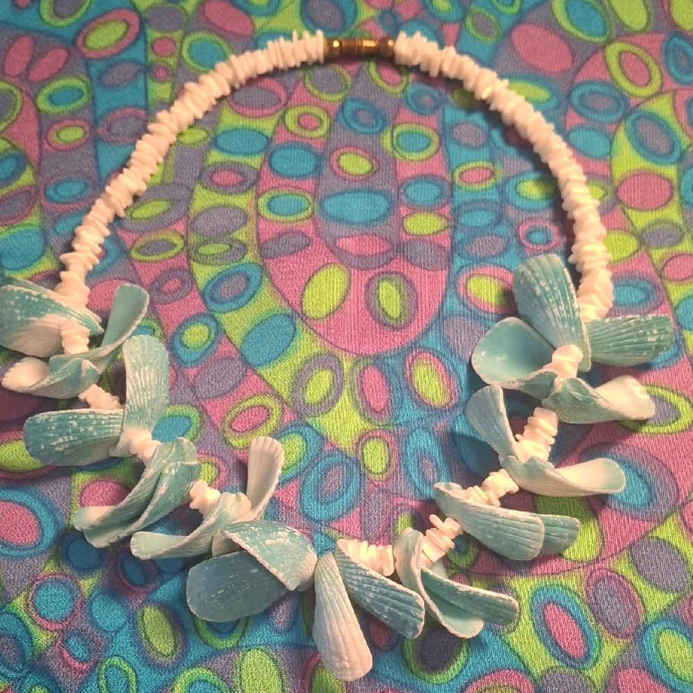 Seashell Blue White Beach Necklace - Unbranded